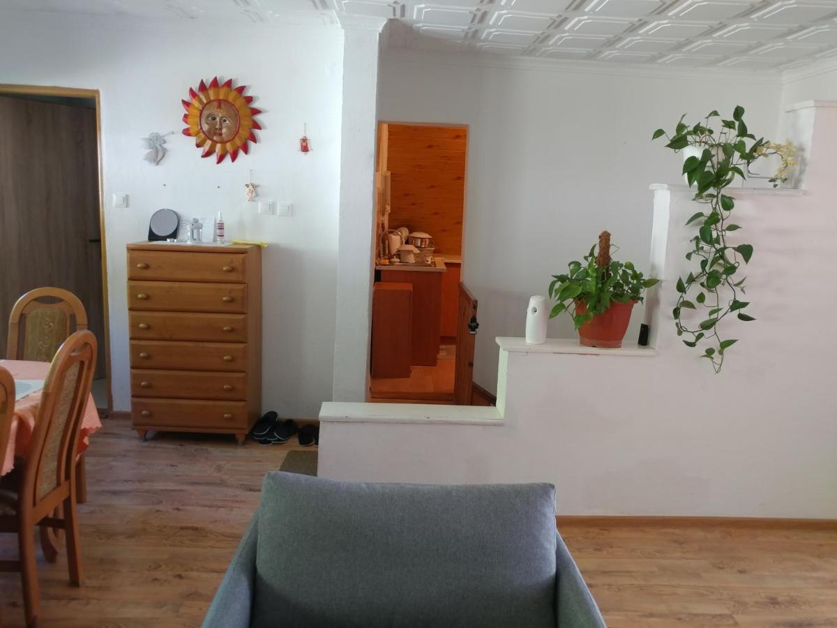 Ubytovanie Privat Antoni - Apartman V Rd Тврдошин Экстерьер фото